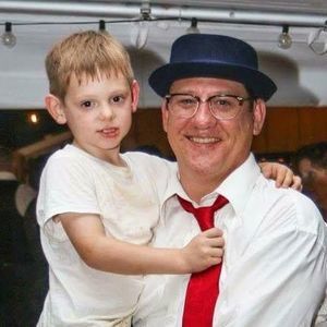 Meet your Posher, Todd